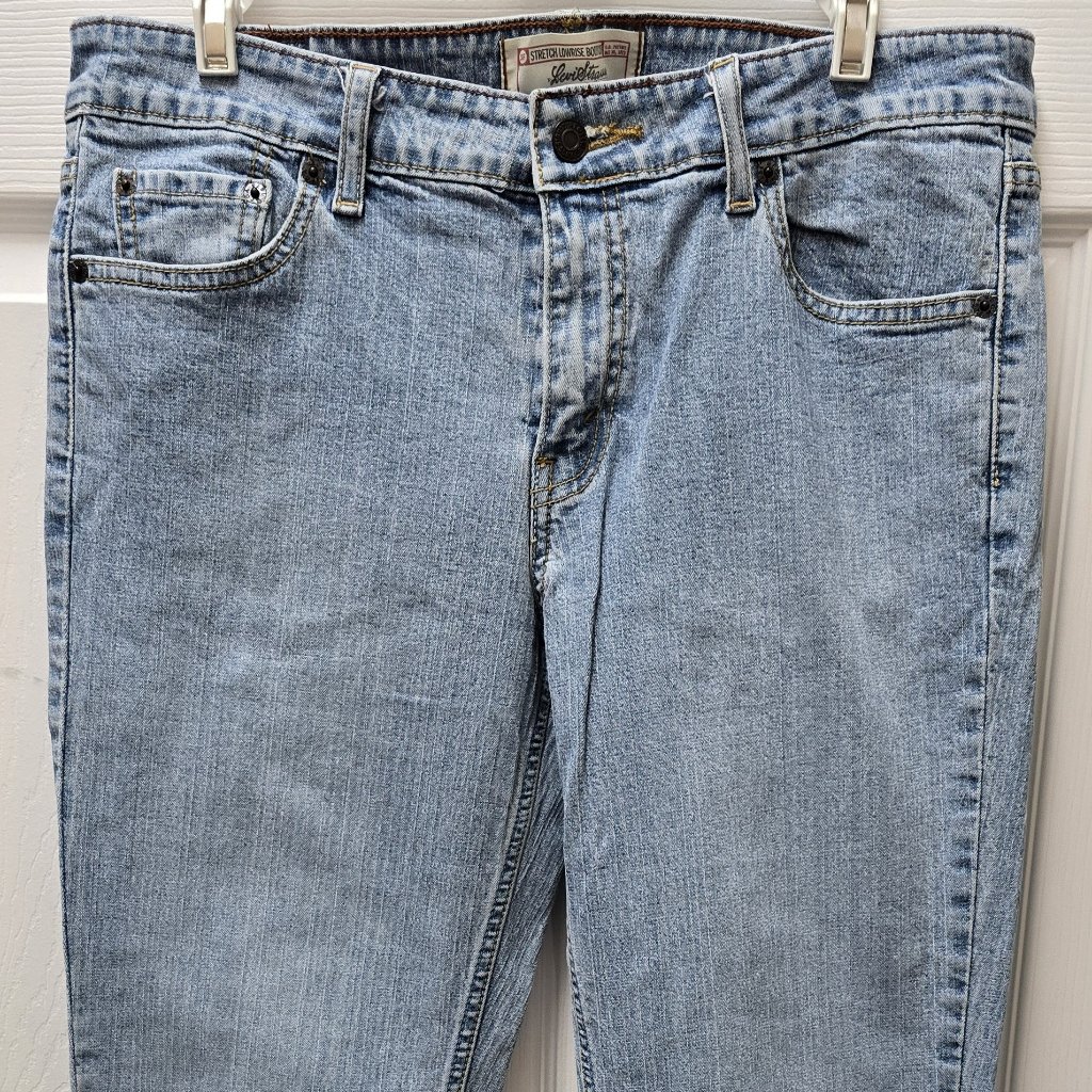 Levistrauss Women Stretch Lowrise Bootcut Jean Junior 11 Medium